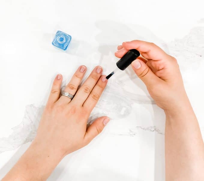 8-simple-steps-to-achieve-a-chic-negative-space-nail-art